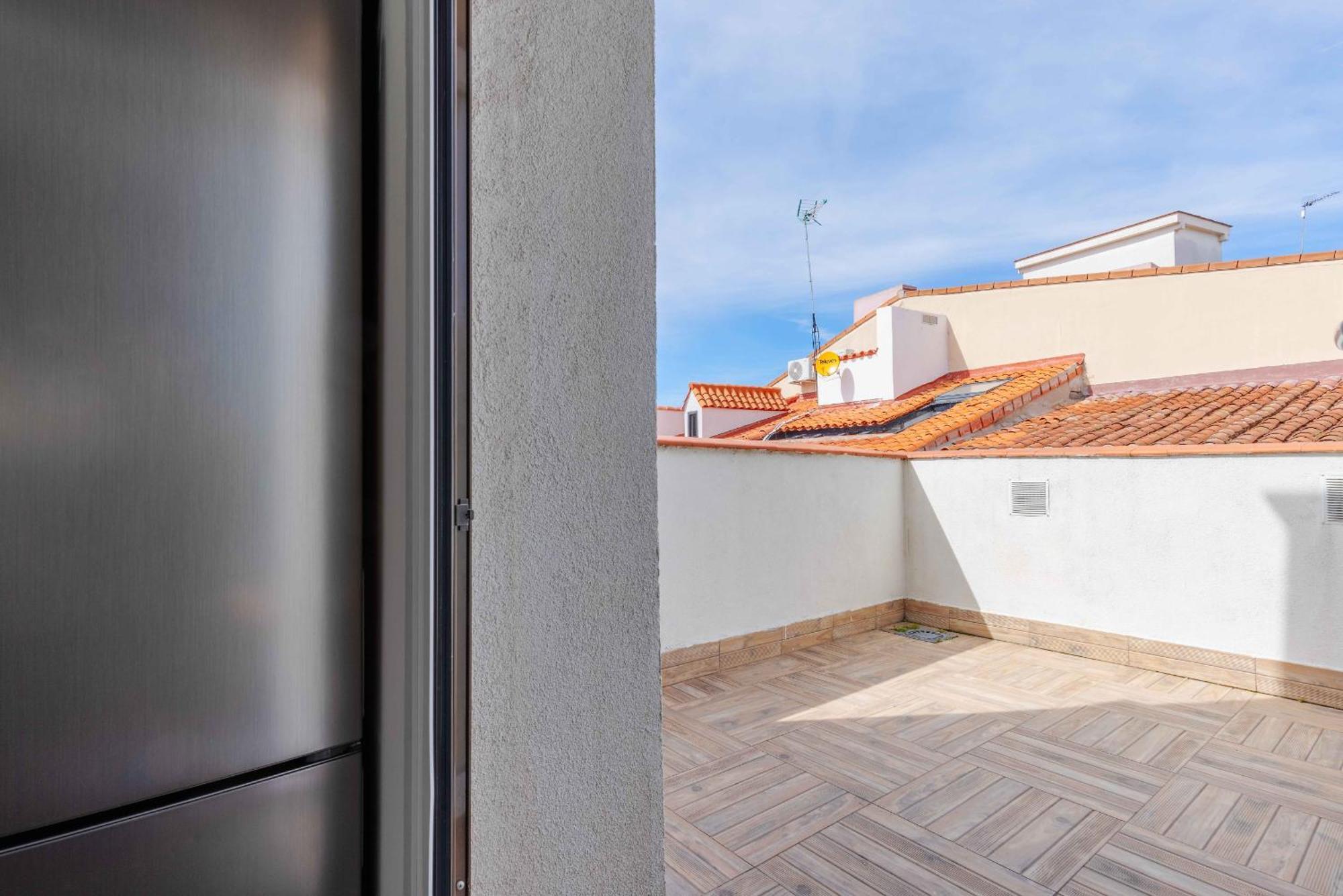Nomad Latina En Madrid Apartment Bagian luar foto