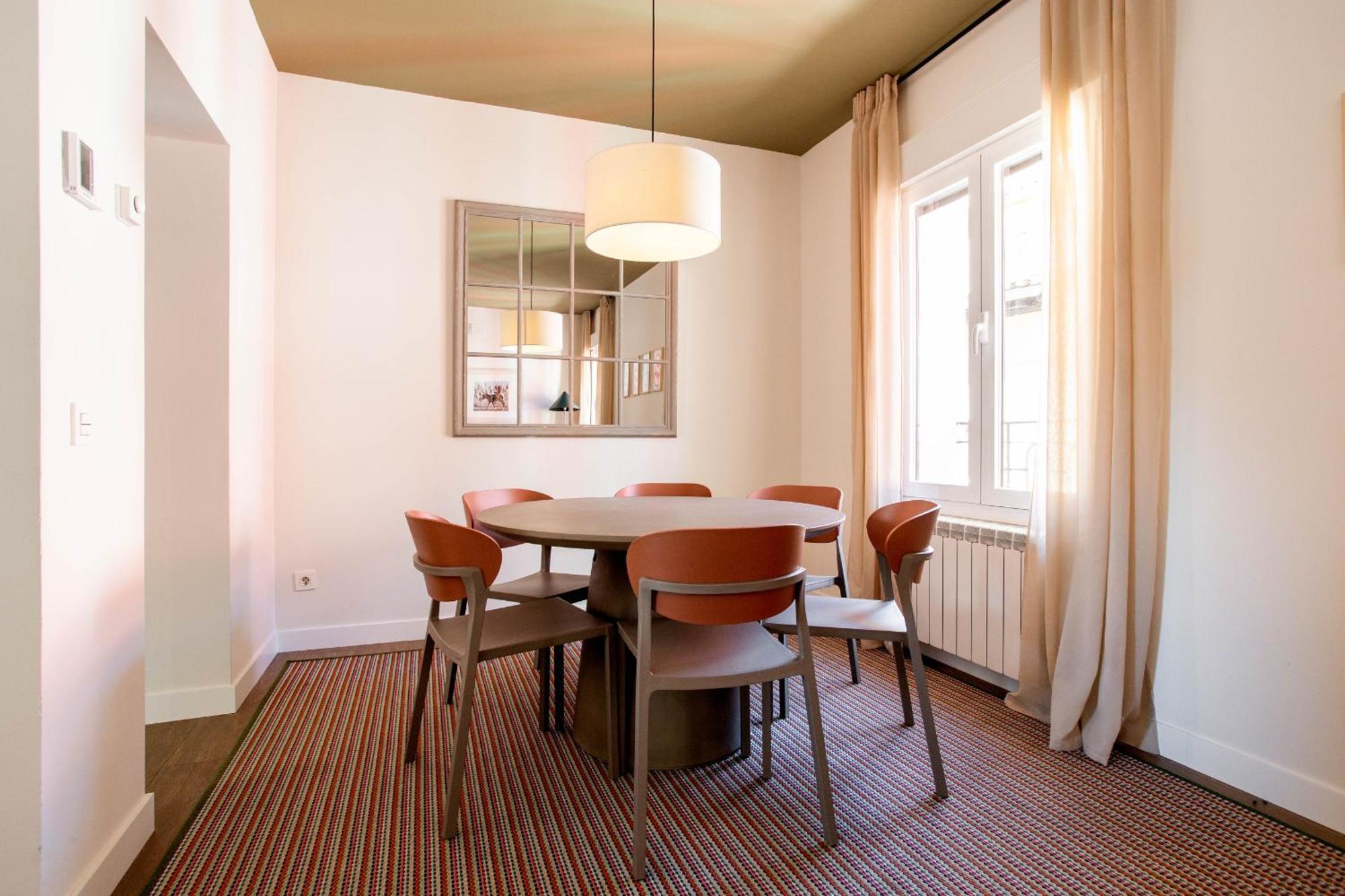 Nomad Latina En Madrid Apartment Bagian luar foto